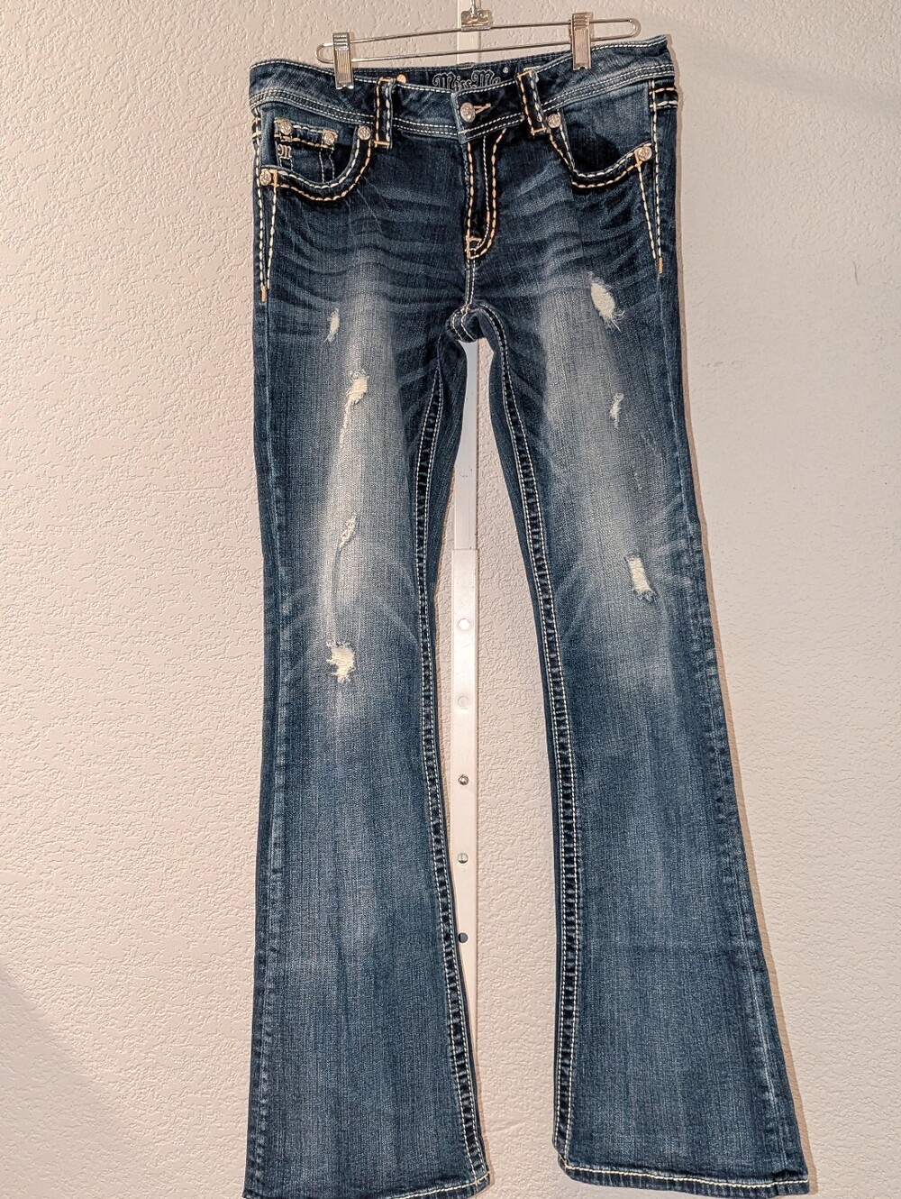 Miss Me Signature Bootcut Embellished Jeans Size 30x34 JS5014B122